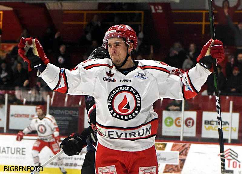 Nicolas Poulin s’éclate avec une récolte de 4 buts! Semipro Magazine