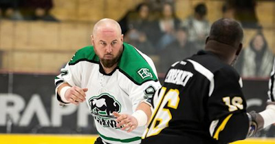 JONATHAN FORTIER UNE ESPÈCE EN VOIE D’EXTINCTION Semipro Magazine