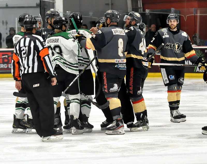 PAS QUESTION DE PRENDRE LES BISONS À LA LÉGÈRE