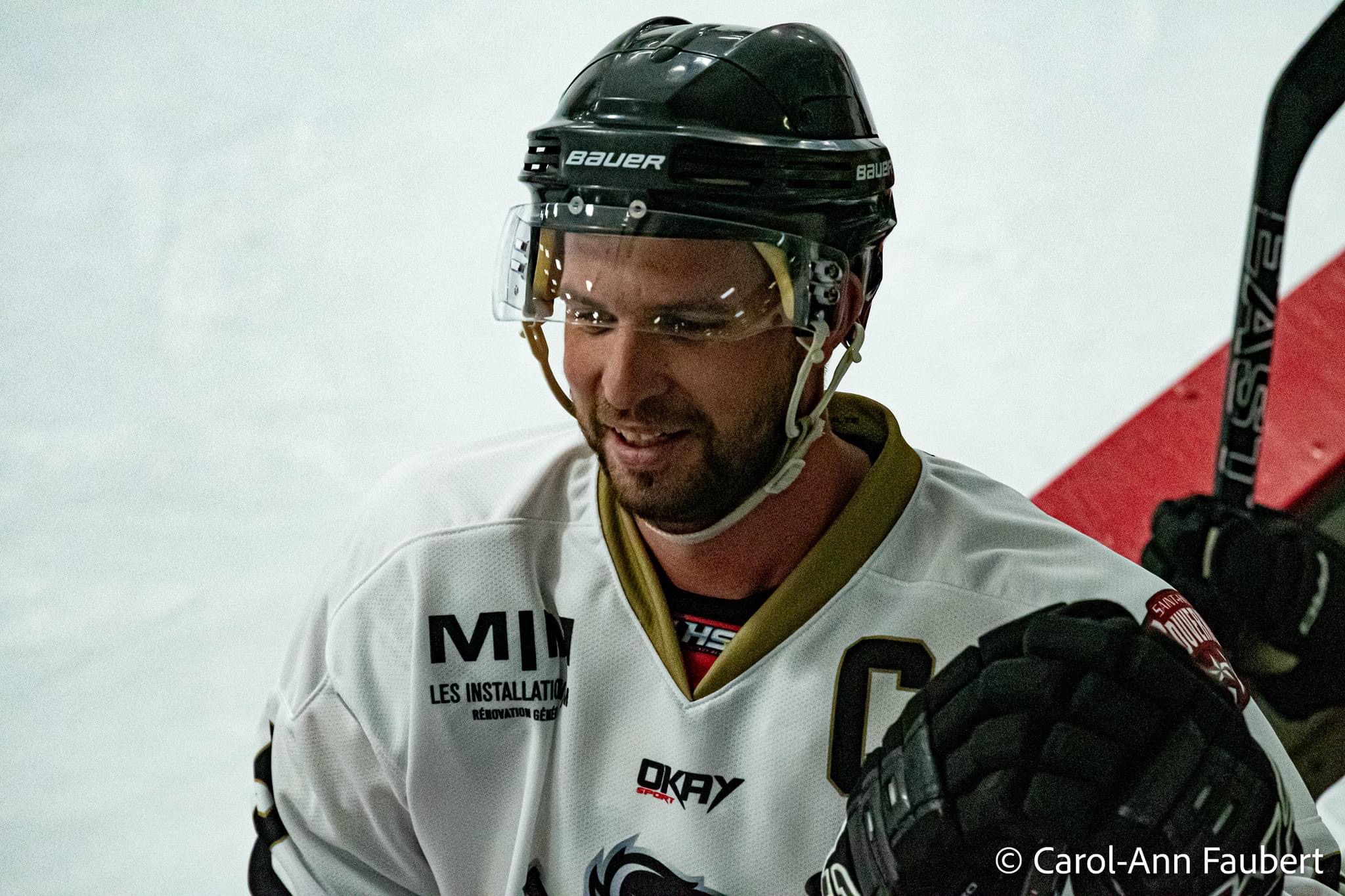 Carl Lauzon retourne avec les Mustangs de Contrecoeur