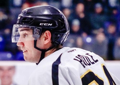 Les Loups de La Tuque ajoutent deux signatures