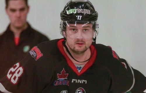 Raphaël Bussières signe avec les Pétroliers