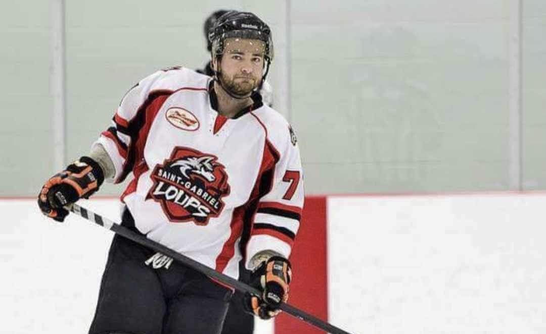 Les Jags de StRochdel'Achigan signe un robuste centre Semipro Magazine