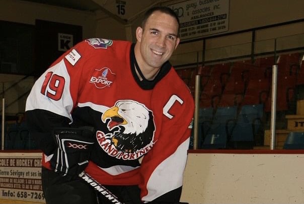 Mike Brault sera en uniforme à Pont-Rouge ce samedi