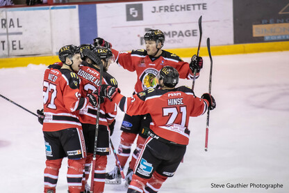 Les Éperviers prennent les devants 2-1 dans leur série contre les Pétroliers